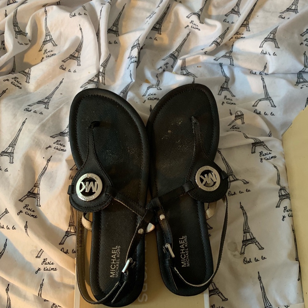 Micheal kro sandle